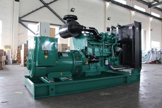 阿克陶320kw康明斯柴油发电车出租组图片 阿克陶320kw康明斯柴油发电车出租组图片